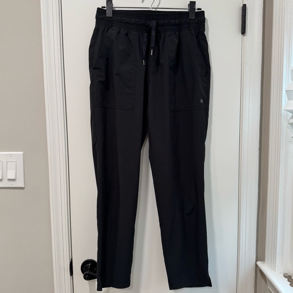 Apana women’s Medium‎ Black Pull On Pants, cropped